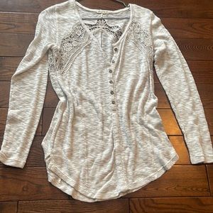 Cute Lacey Long sleeve T-Shirt Size XS